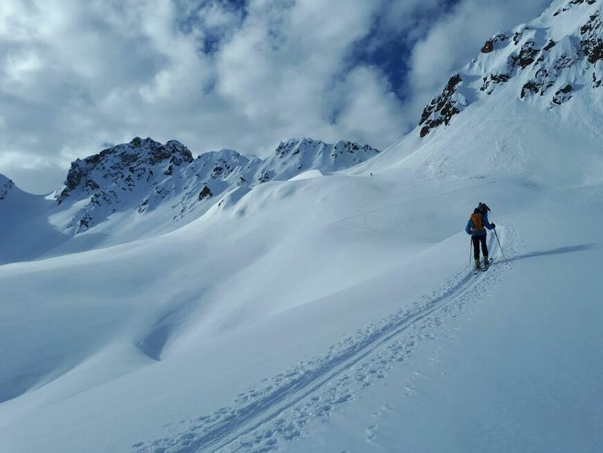 Groupe ski rando samedi, montée au col de la fenêtre Groupe ski rando samedi, montée au col de la fenêtre